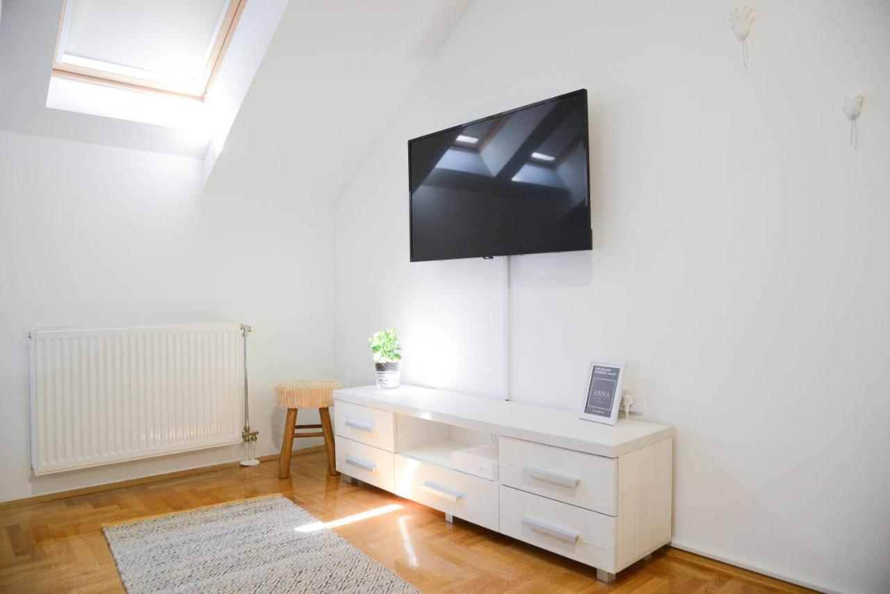 Anna Apartment Újvidék Kültér fotó